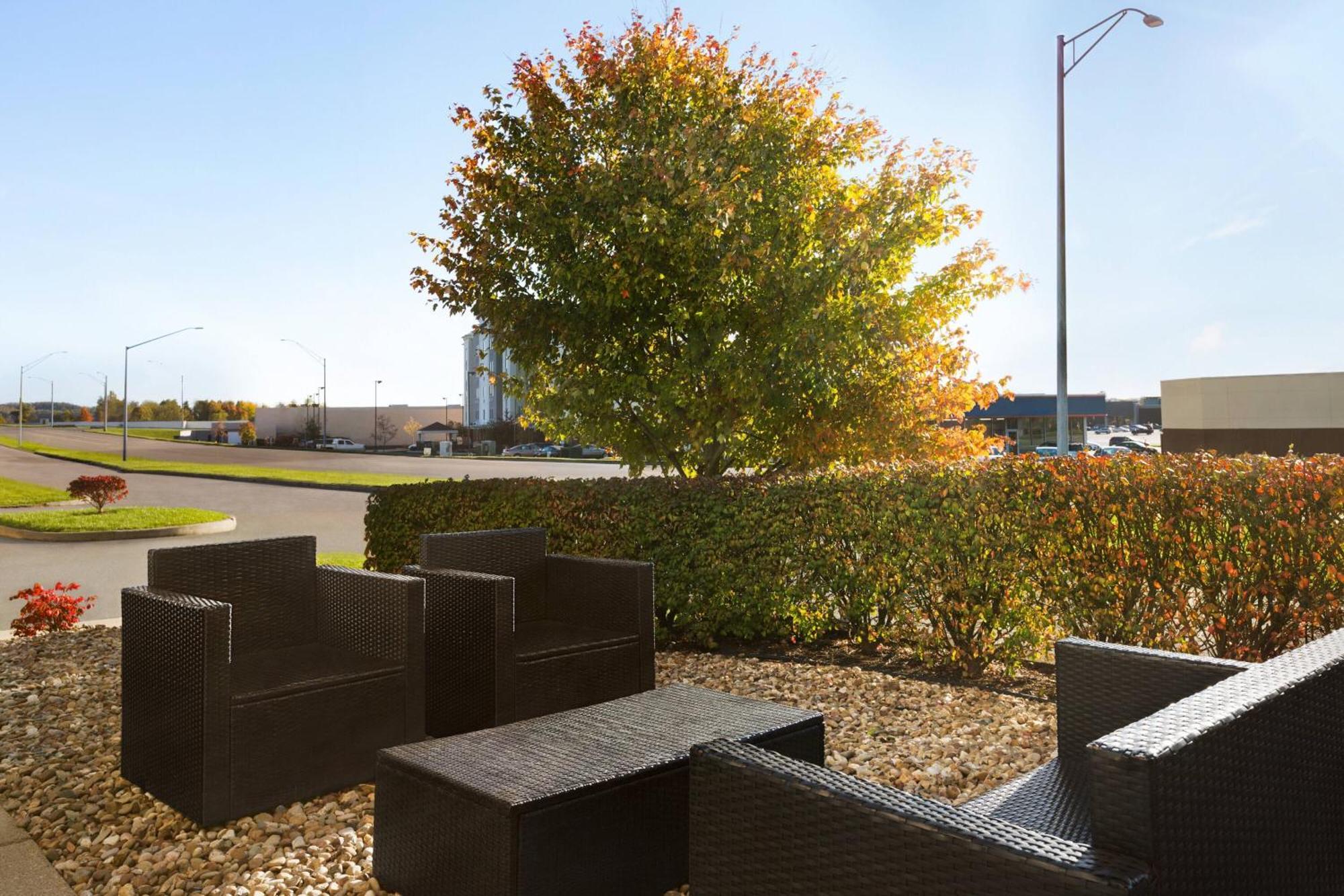Fairfield Inn & Suites Wheeling - St. Clairsville, Oh Exterior photo